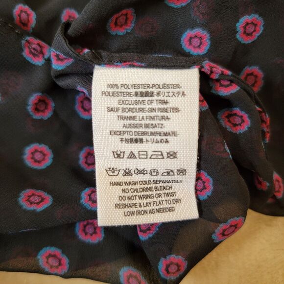 Free People Black Floral Button Blouse Long Sleeves Pockets Semi Sheer XS Hi Low - Picture 11 of 12